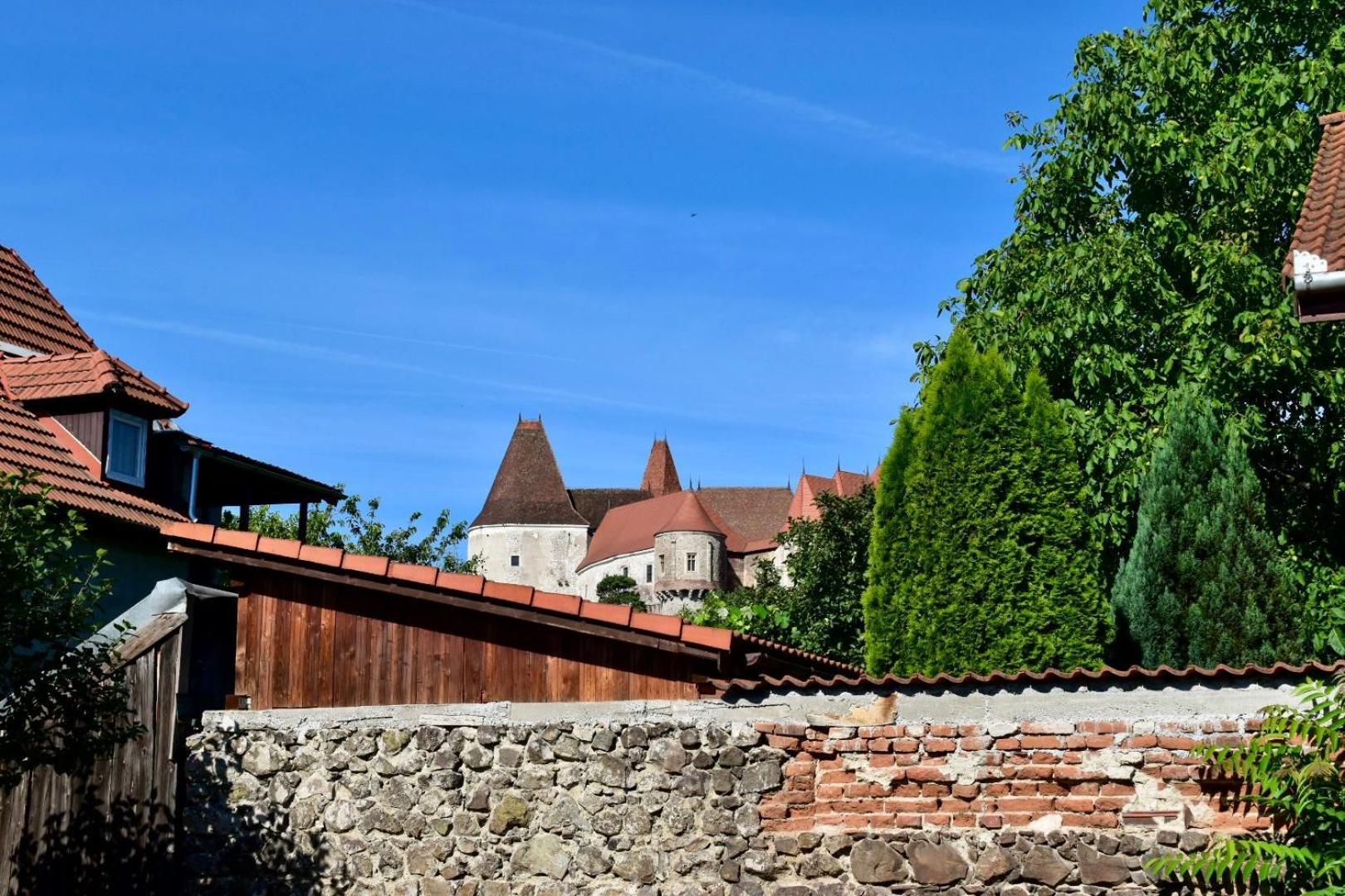 Transilvania Rent Хунедоара Екстериор снимка