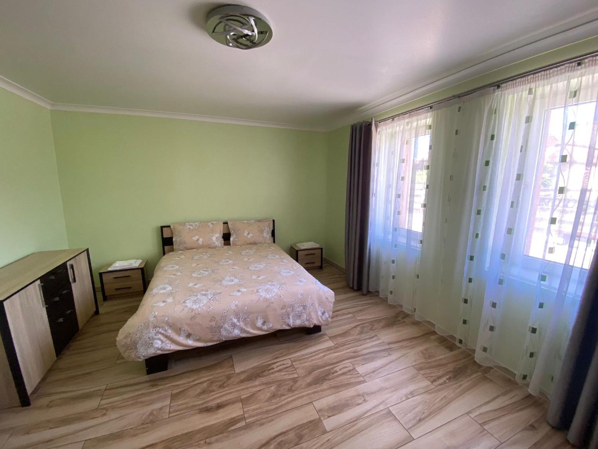 Transilvania Rent Хунедоара Екстериор снимка